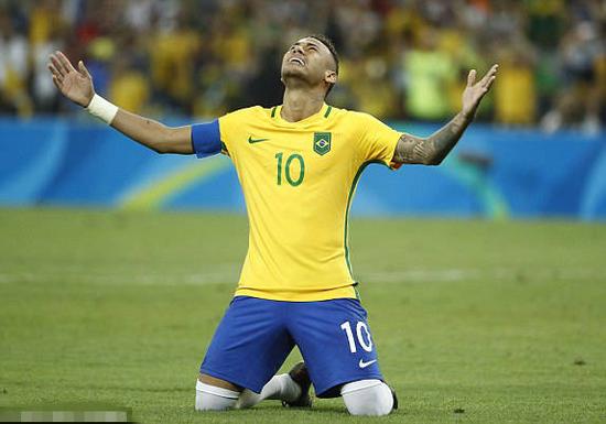 高诗岩跟克里斯连着两场视觉冲击力非常炸裂的配合，看着太爽了