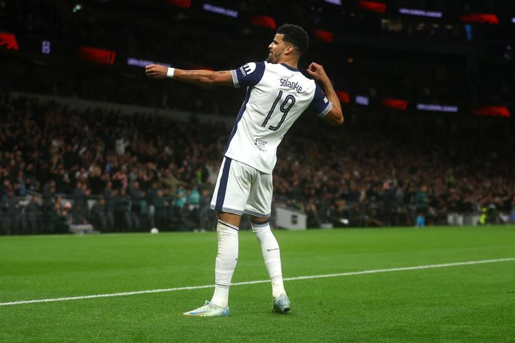 英超豪门又掉链子：3场不胜狂丢7分，争冠形势迅速恶化