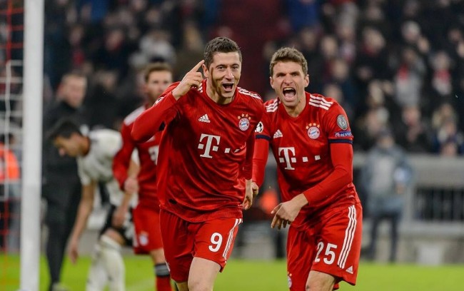 半场：莱比锡2-0法兰克福，哈德、鲍姆加特纳相互传射