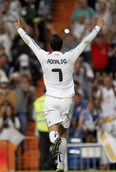 官方：斯坦科维奇从莫斯科斯巴达下课；事前曾用三种语言攻击记者