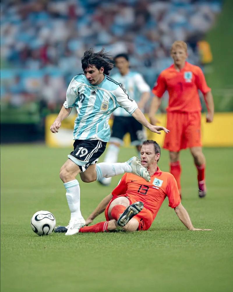 英超前瞻：利兹联刚逃离降级区冲击连胜，利物浦希望重返胜轨