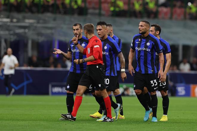 北青：中国之队经营状况不佳，国足集训热身放在国内能省成本