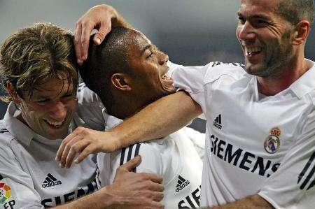 勒沃库森vs多特：希克PK吉拉西；阿德耶米、萨比策首发