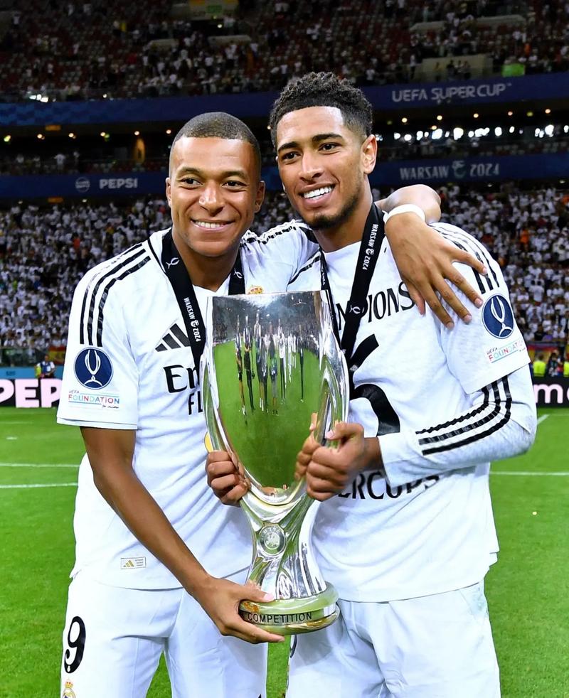 洛卡特利：作为队长我得承担责任，我们犯了一些不该犯的错误